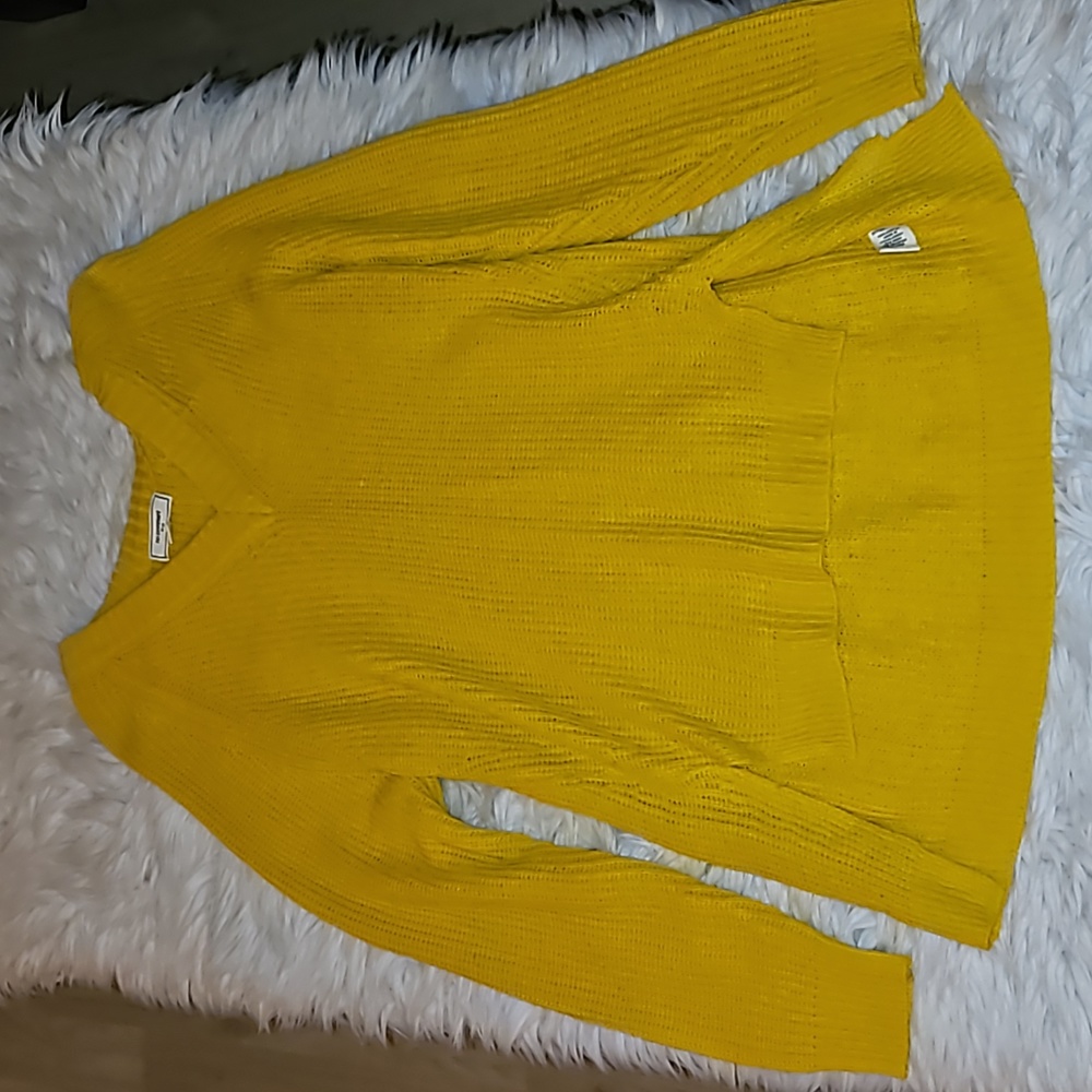 No Comment Yellow Sweater – Size Medium
